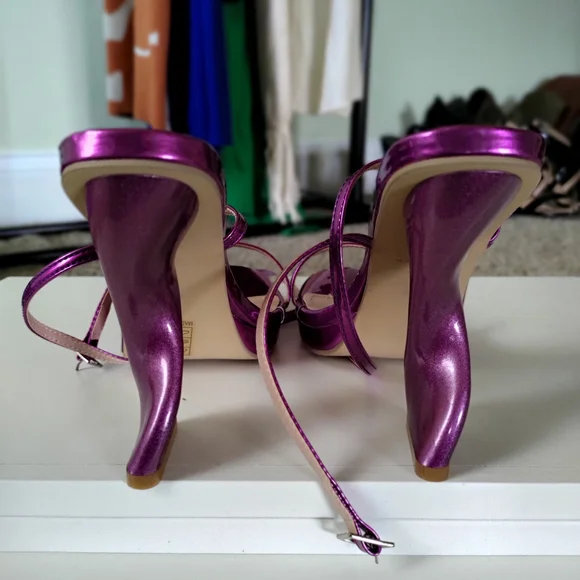 Elegant Purple Women's Heels - Picture 2 of 4